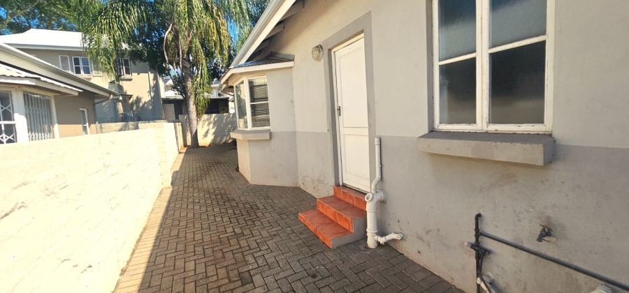 To Let 3 Bedroom Property for Rent in Waterval East North West